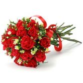 Buquê tradicional de 17 rosas vermelhas